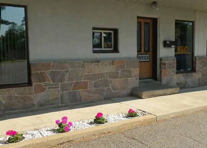 Town & Country Motel
