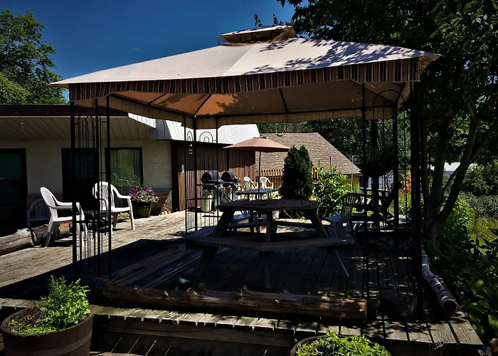 Town & Country Motel