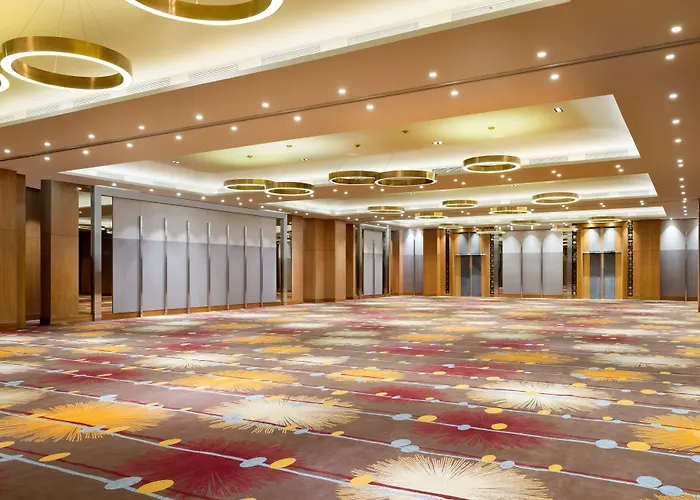 Holiday Inn & Suites Jakarta Gajah Mada By Ihg