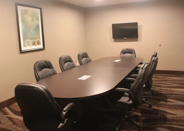 Meridian Inn & Suites Lloydminster