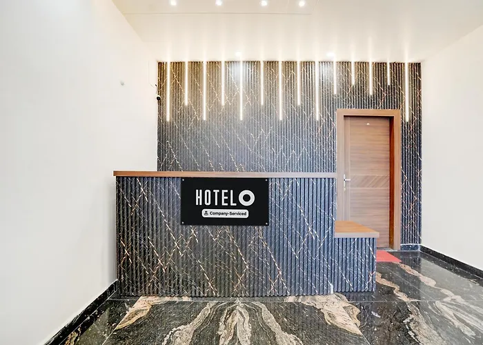 Oyo Hotel O Hanuman Gadi Formerly Alankar Lawn
