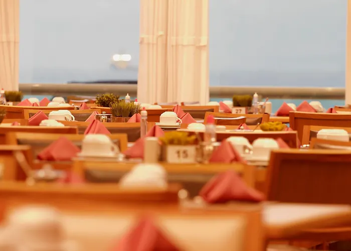 Royal Macae Palace Hotel