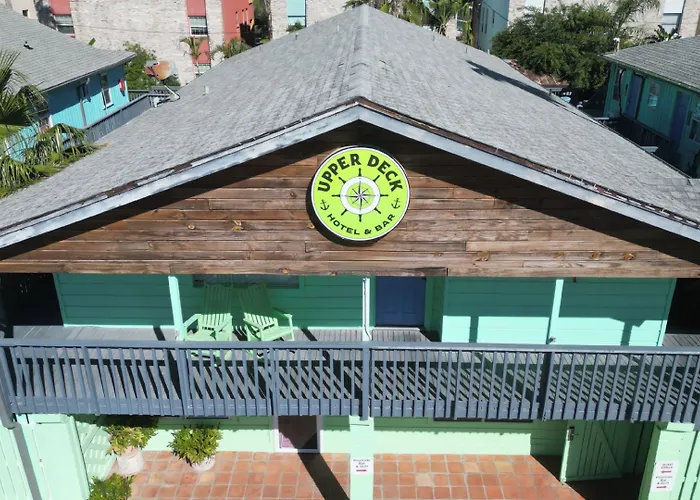 Upper Deck Hotel&Bar - Adults Only