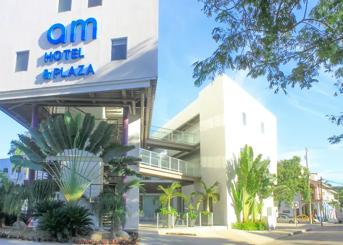 Am Hotel Y Plaza