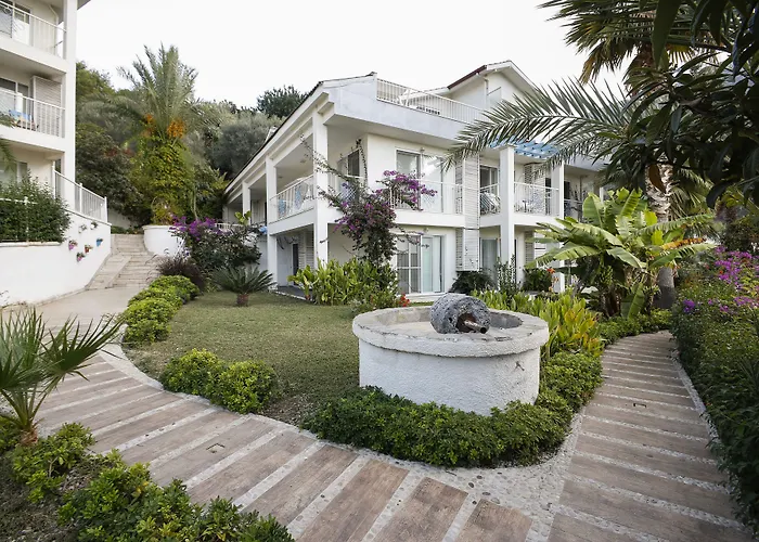 Morina Deluxe Hotel
