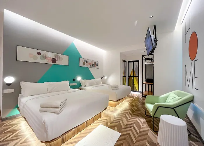 Apple 1 Hotel Queensbay