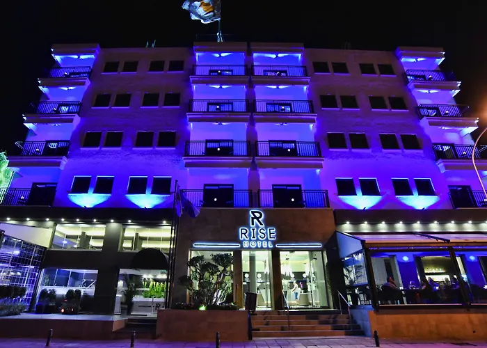 Rise Street Art Hotel