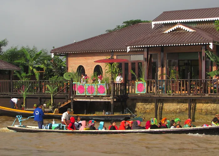 Thanakha Inle Hotel