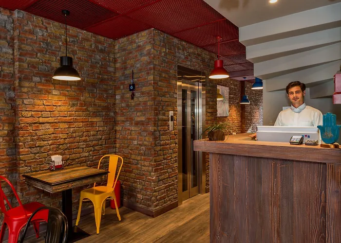 Taksim Istanbul Nis Hotel - Istiklal Street
