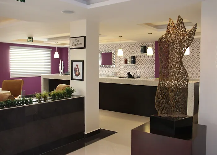 Hotel Two Select