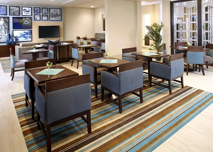 Hawthorn Suites By Wyndham Wheeling At The Highlands