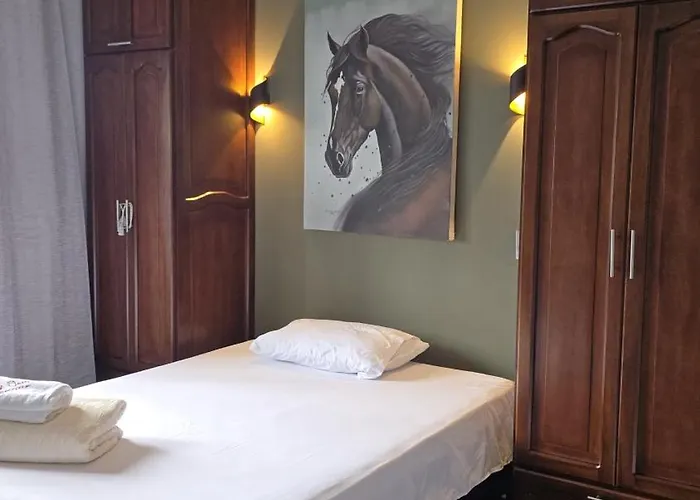 Hotel Oasis Sevilla Valle