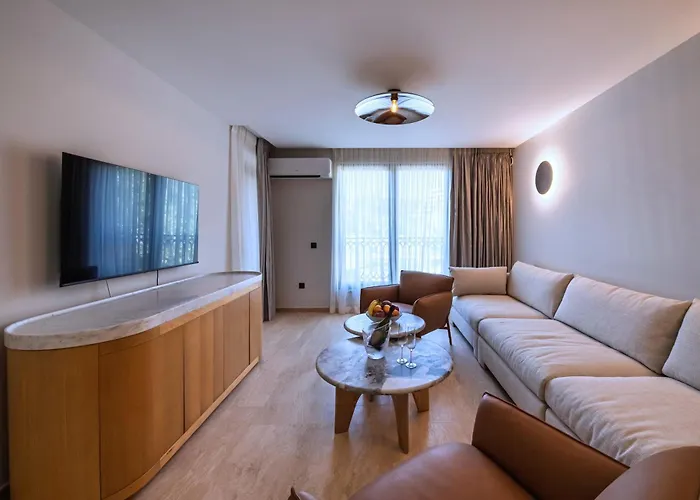 Nik Palas Luxury Residence