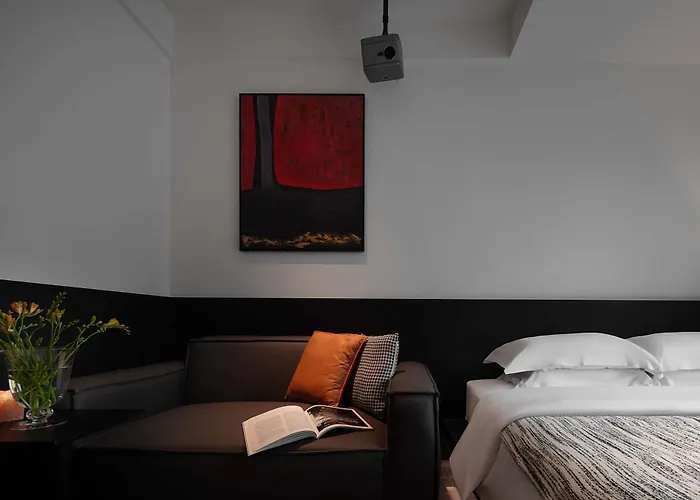 Chongqing Shapingba High-Speed Railway Station Sanxia Plaza Enji M Hotel