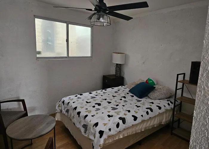 Small Studio By The Ocean, Secure Parking Included