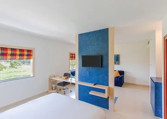 Kalyan Grand - A Business Hotel
