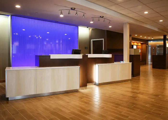 Fairfield Inn & Suites By Marriott Madison Verona