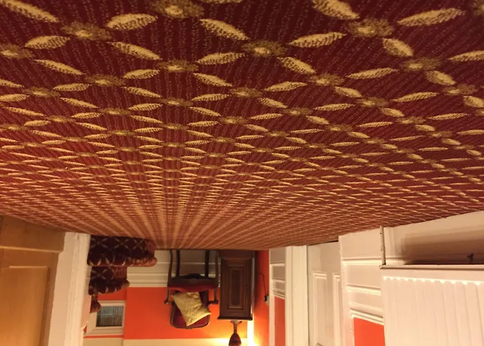 Welbeck Hotel - Close To Beach, Train Station & Southend Airport