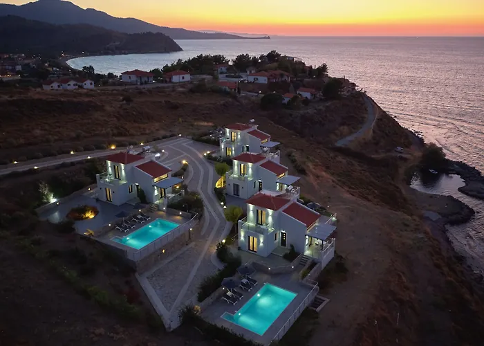 Eleia Seafront Rooms & Villas