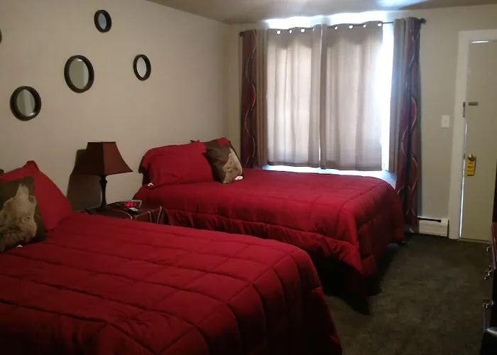 Roundtop Mountain Vista - Cabins And Motel