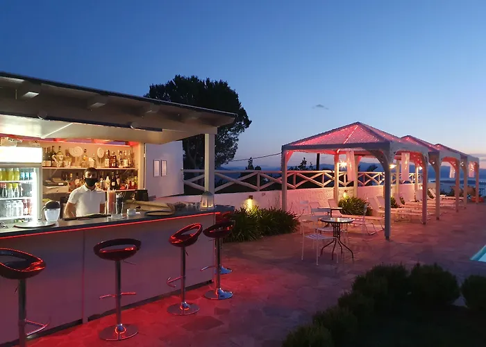 Lagou Raxi Country Hotel