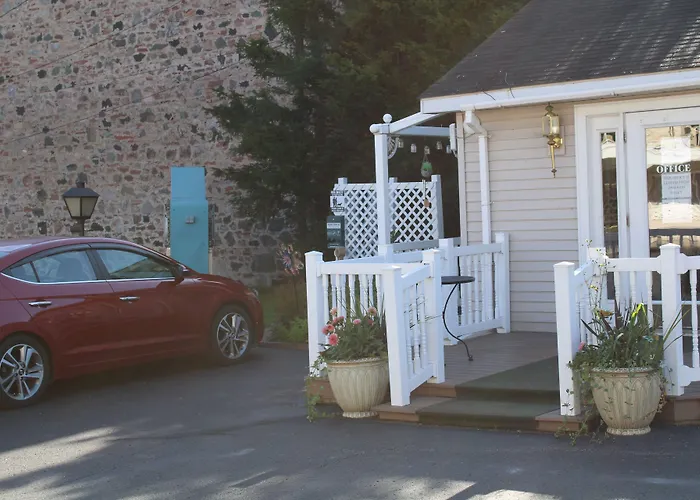 Lockview Motel