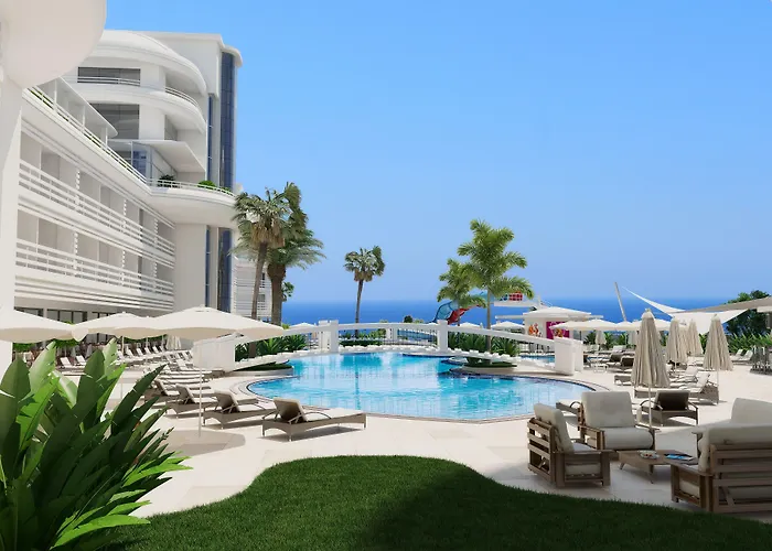 Laguna Beach Alya Resort & Spa