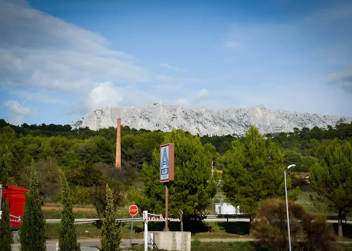 B&B Hotel Aix-En-Provence Meyreuil Sainte-Victoire