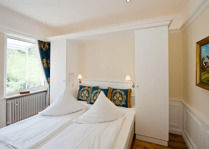 Hotel Weinberg-Schlößchen
