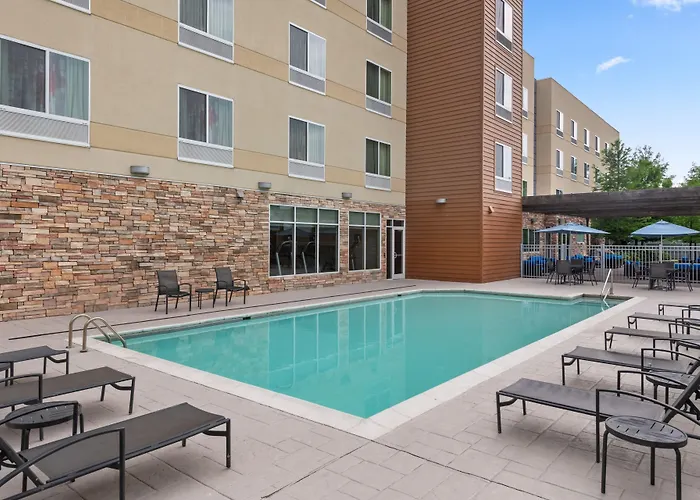 Fairfield Inn & Suites By Marriott Alexandria