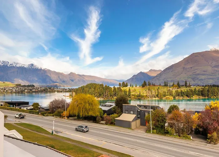 Copthorne Hotel & Apartments Queenstown Lakeview