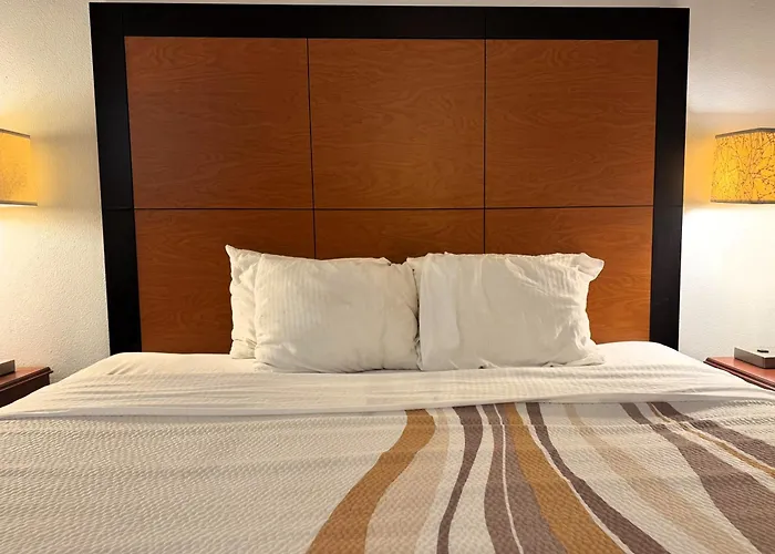 Baymont By Wyndham Meridian