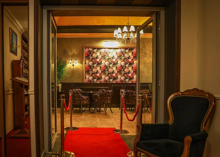 Hotel Capital With Private Wellness
