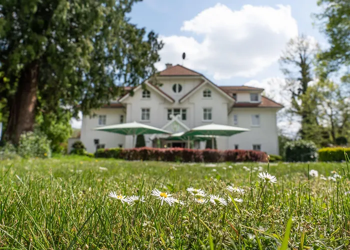 Parkhotel Neustadt Garni