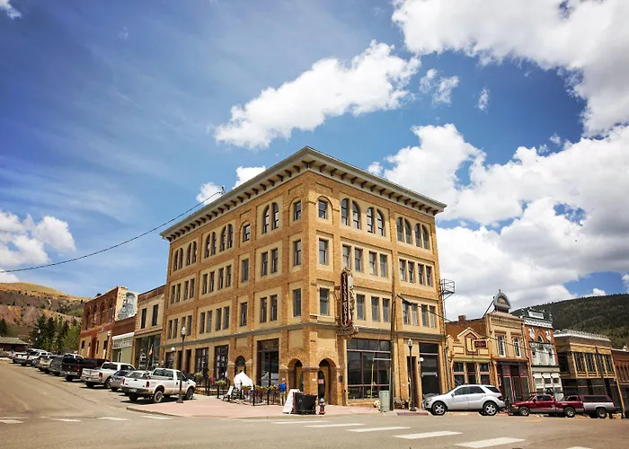 The Victor Hotel