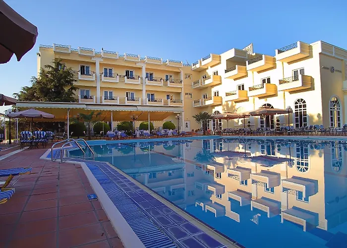 Kouros Hotel