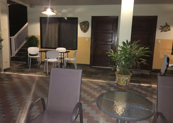 Cabinas El Colibri, Apart Hotel