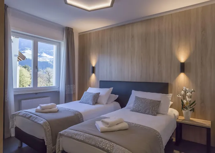 Tourist Hotel