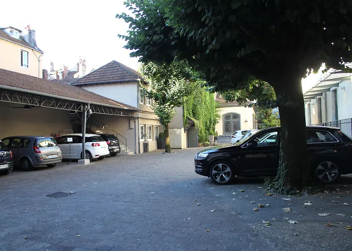Hotel De Paris
