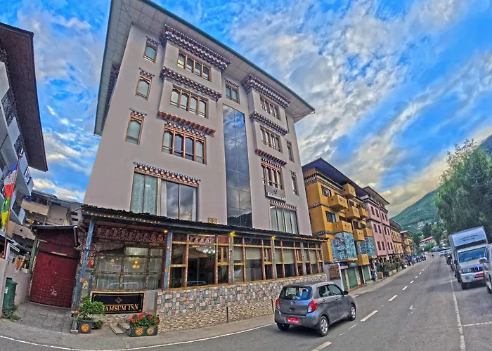 Khamsum Inn