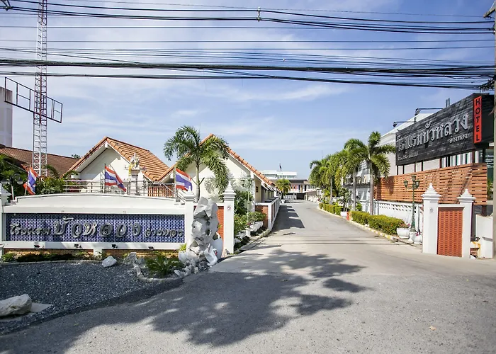 Bualuang Hotel