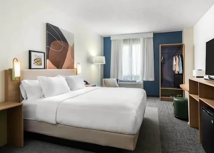 Spark By Hilton Erie