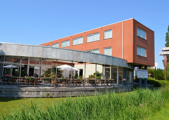 Atlas Hotel Holiday