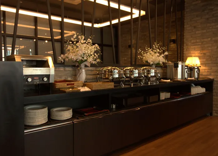 Vella Suite Hotel