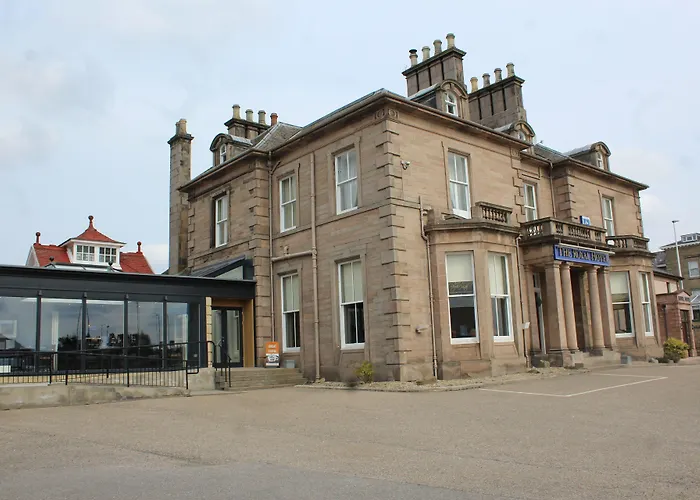 The Royal Hotel Elgin
