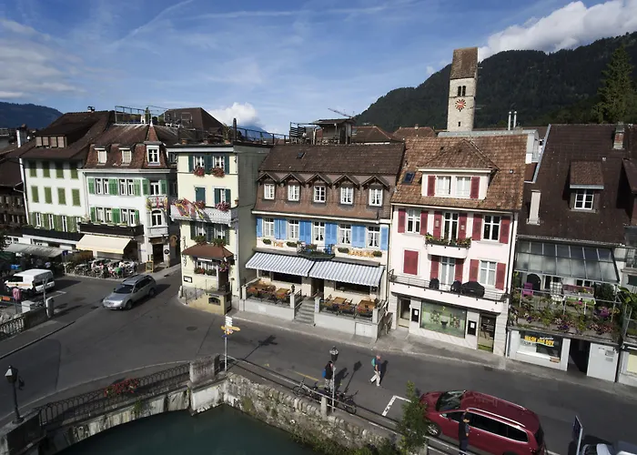 The Aarburg Hotel & Cafe