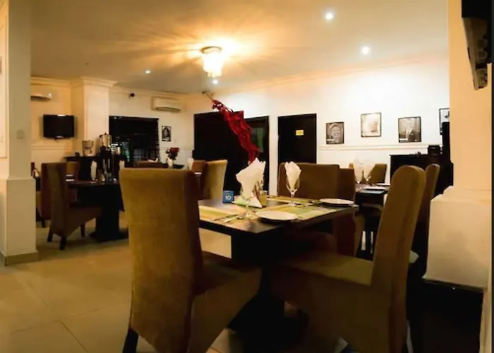 Bjorne Suites