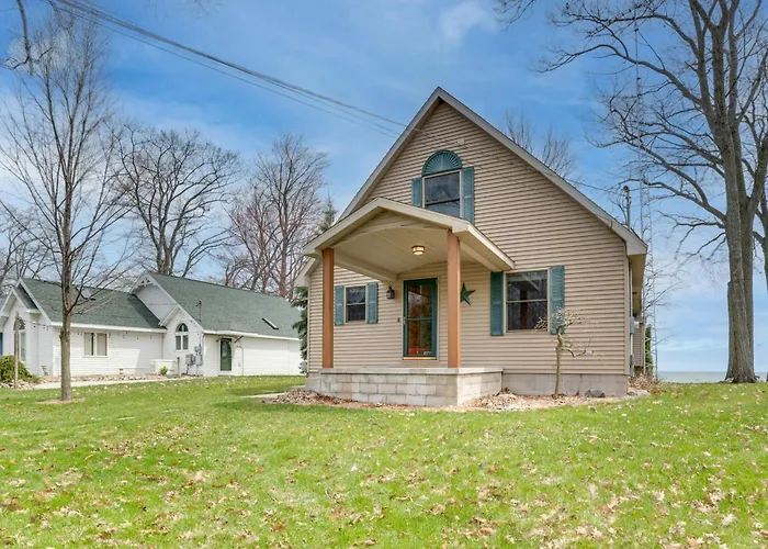Waterfront Lake Huron Home - Private Beach!
