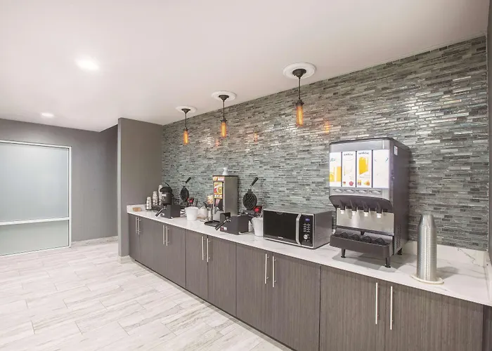 La Quinta By Wyndham Kingsville