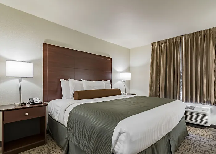Cobblestone Inn & Suites - Lamoni